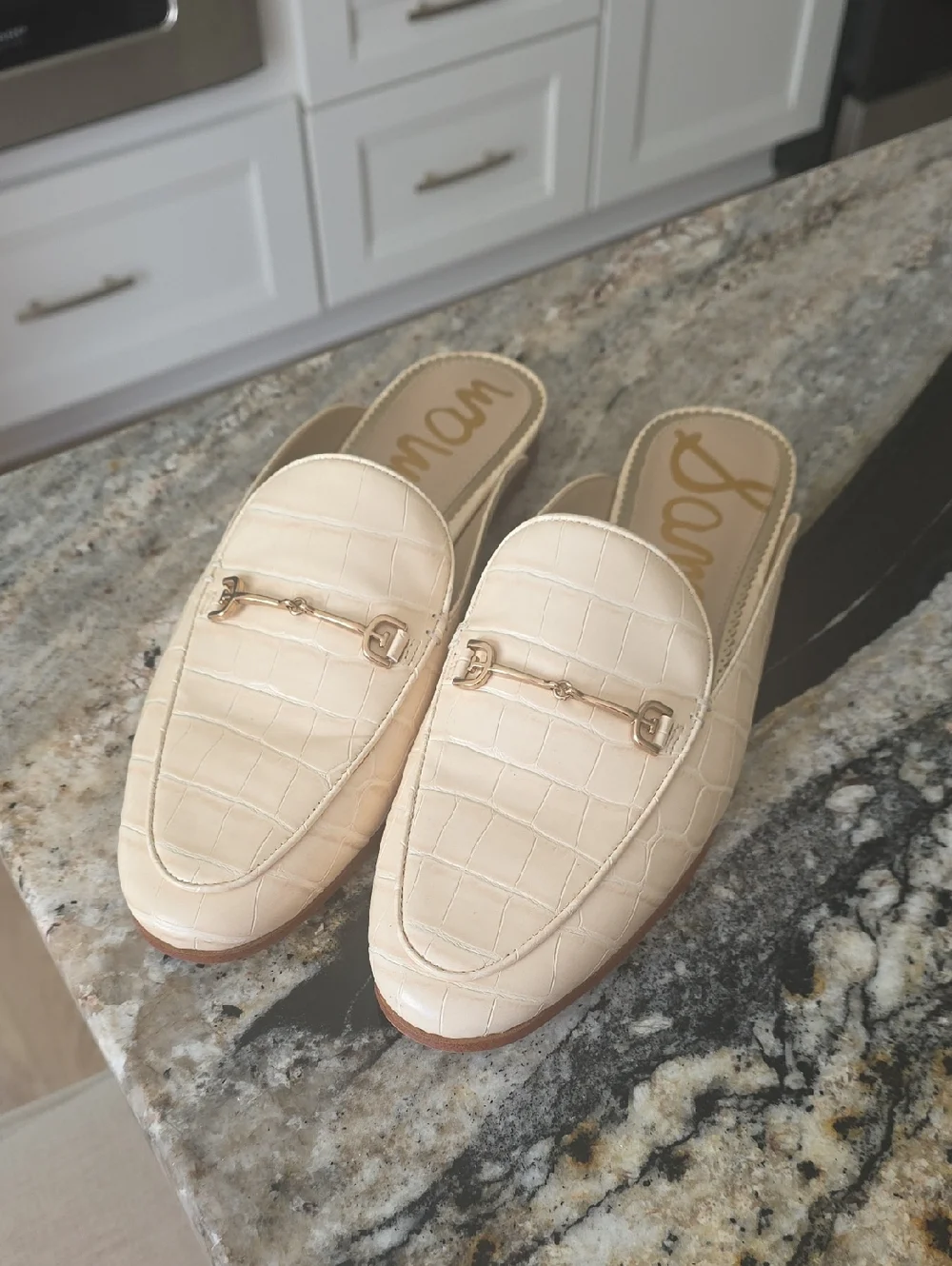 PRISTINE Sam Edelman Linnie Horse Bit Mule Eggshell Croc Size 9.5 Cream Ecru - Picture 12 of 13